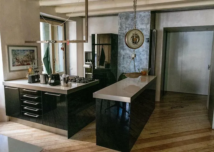 펜션 Flora Inn, Flora I - Nel Cuore Di Alta 베르가모